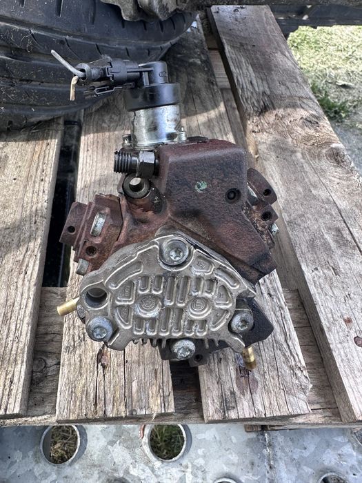 Горивна помпа/ГНП Opel Vivaro/Renault Trafik/Nissan Primastar 2.0 115