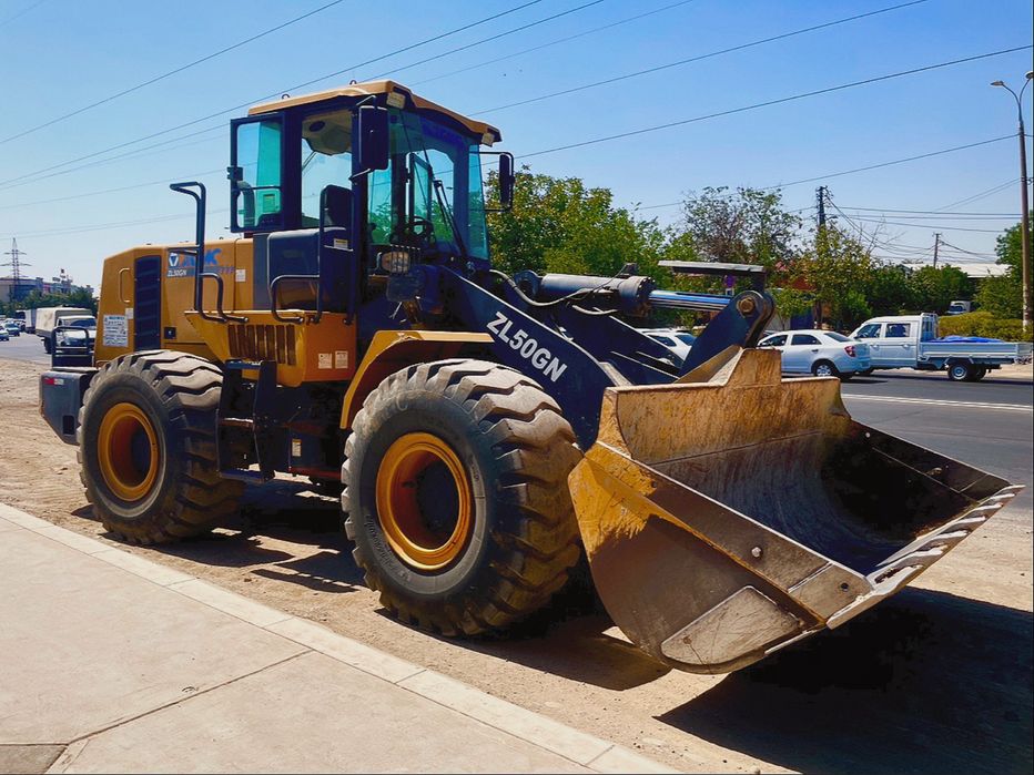 3 кубали погрузчик ижарага берилади
