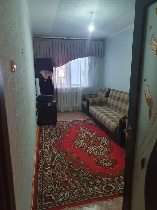 Продается 2-комн (7-50, 1 эт)