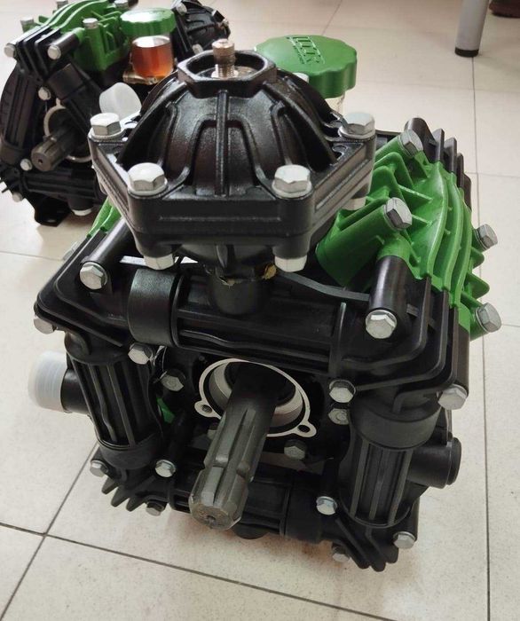 насос на опрыскиватель насос