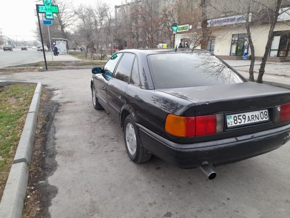 Ауди 100. обьем 2,8 газ,бензин
