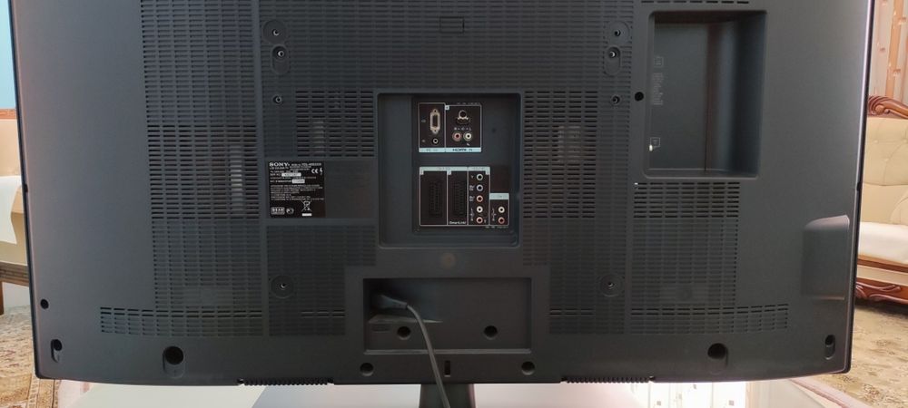 Телевизор Sony + Подставка