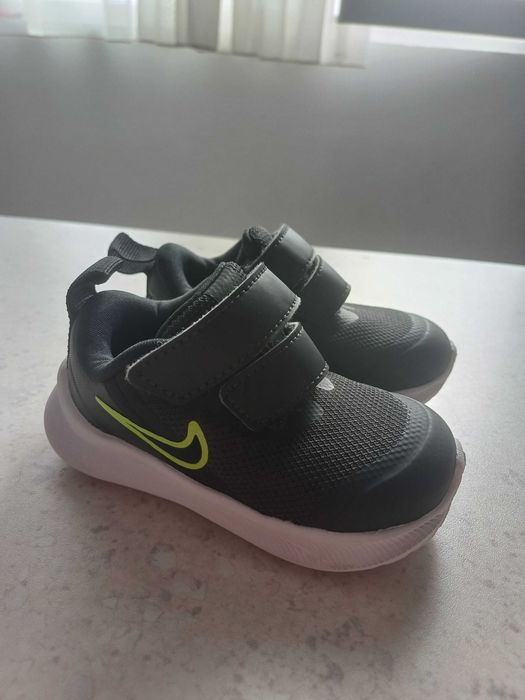 Бебешки маратонки Nike