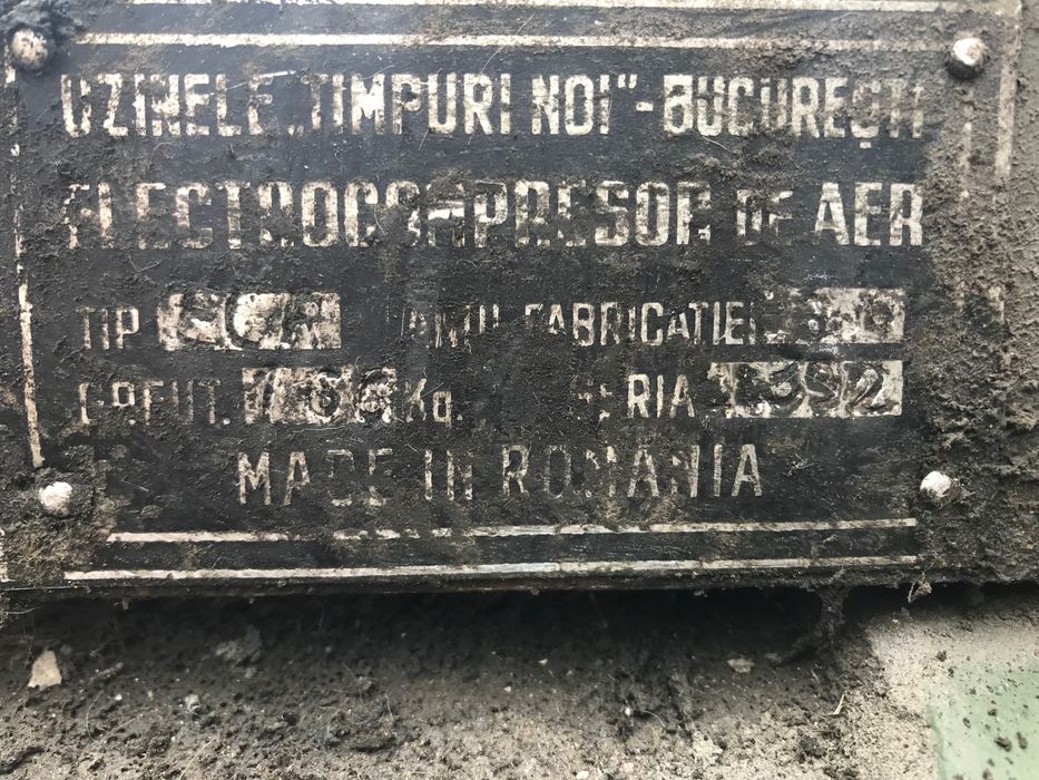Compresor ECR 350 Uzina Timpuri noi. Menghină 150 mm