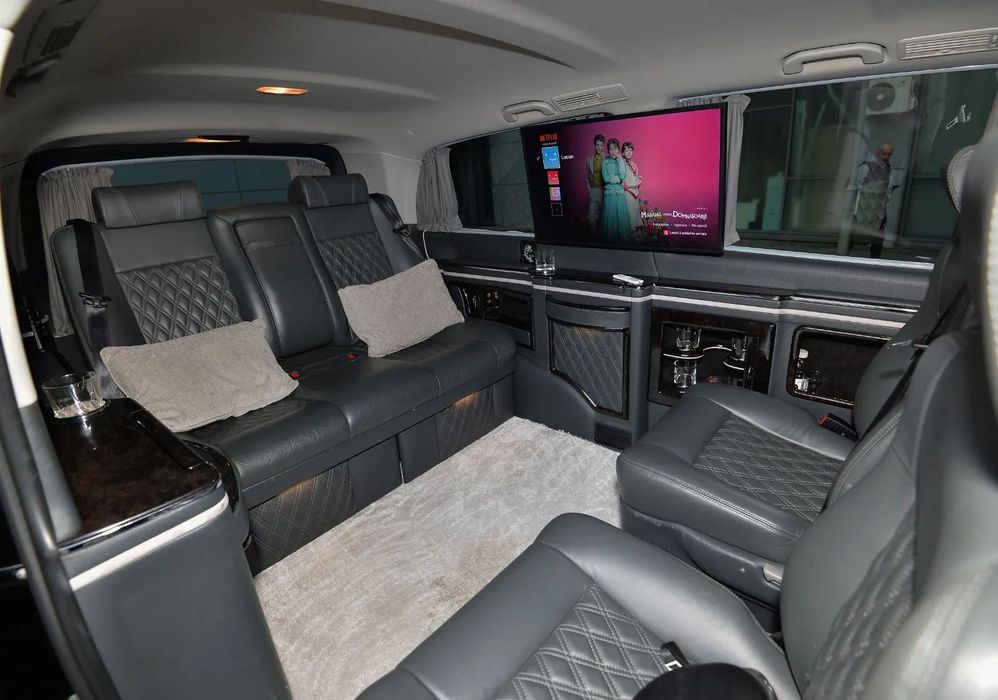 Mercedes-Benz Vito Mercedes-Benz Vito VIP Limuzină Interior Custom cu Bar și TV