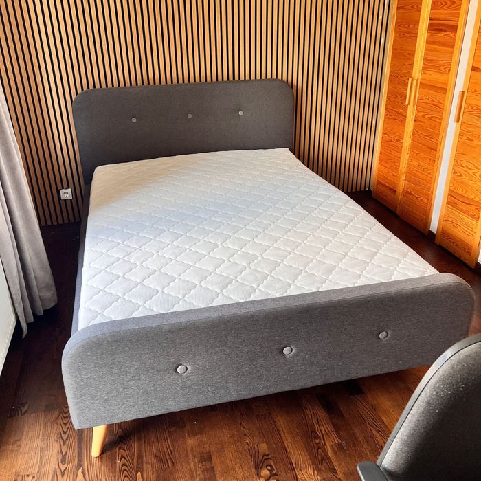 Vand: Pat+somieră+saltea - 140 cm