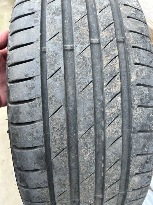 Гуми KUMHO 225/40/19 летни 4бр.