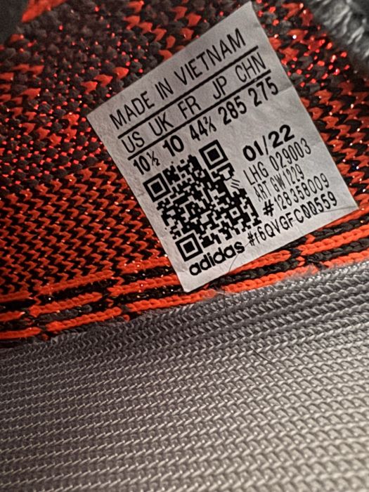 Оригинални Adidas Yeezy Boost 350 V2 "Beluga Reflective" - Размер 44.5