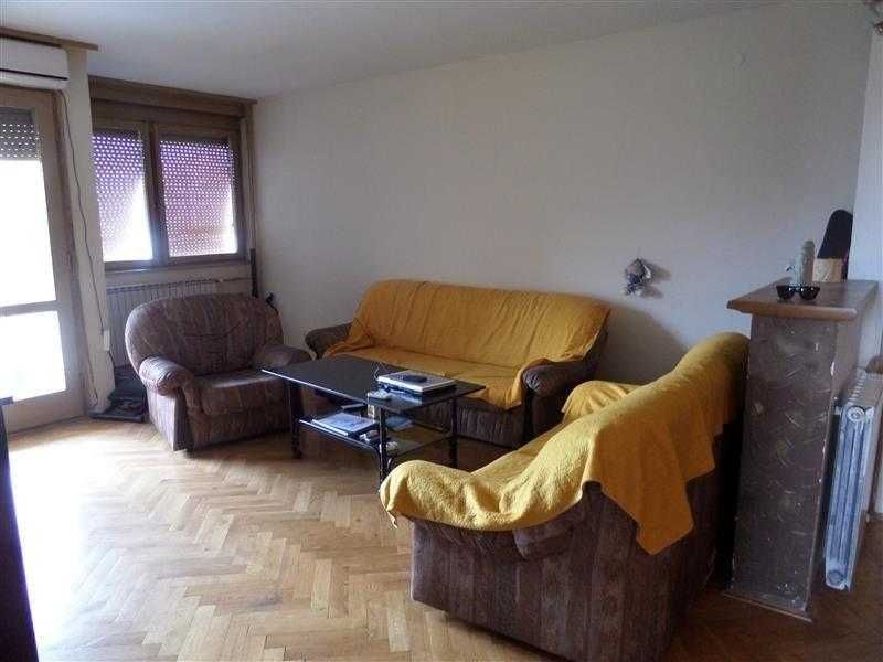 Дава се под наем Двустаен апартамент в Бургас, Меден рудник - зона А - 50 кв.м за 153 € - Снимка #1