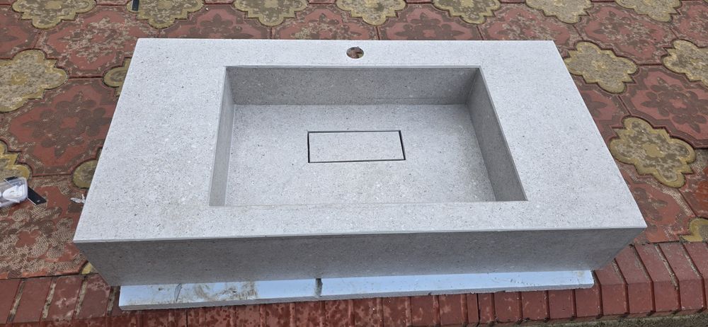 Keramagranitdan rakvina