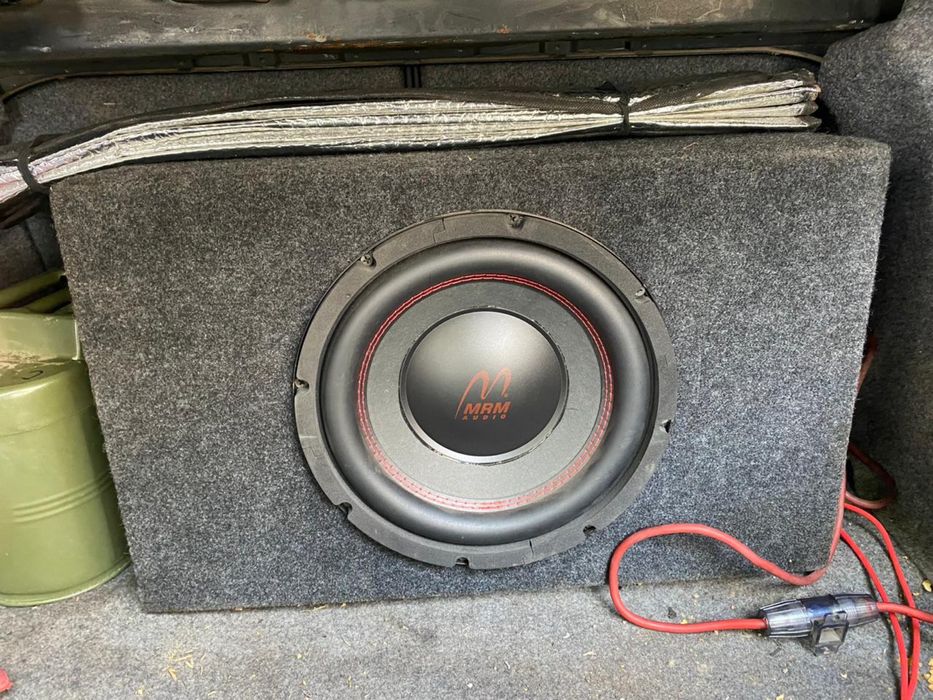 Сабвуфер активный