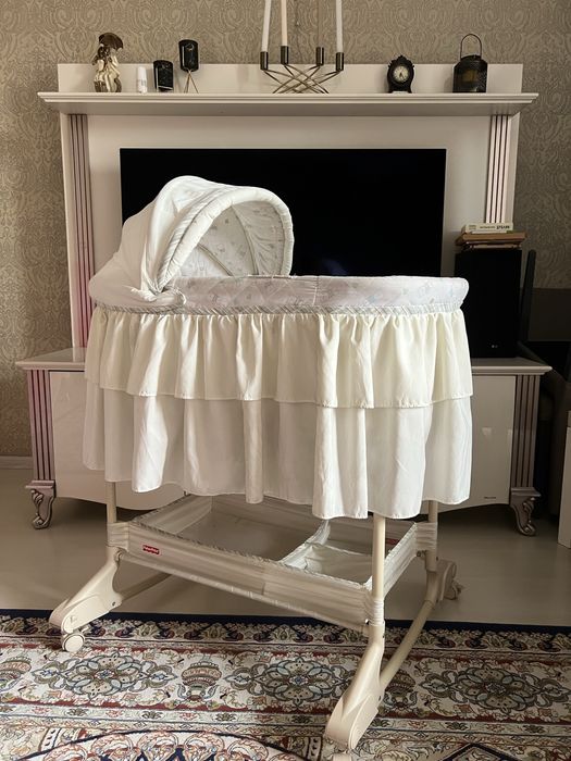 Кроватка для новорожденных