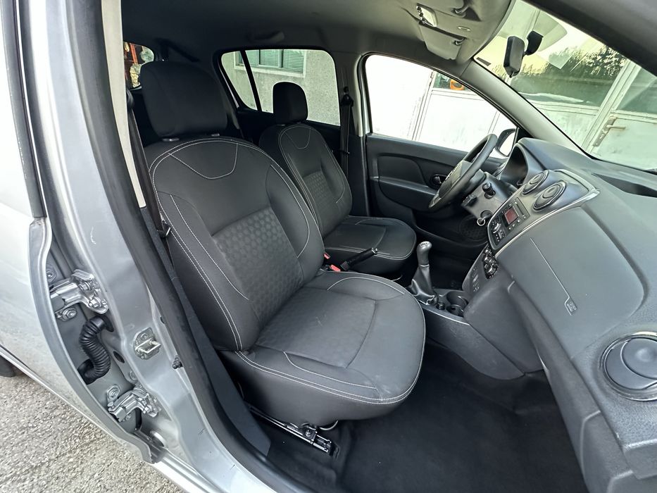 Dacia Sandero 1.5 DCI , 90 cp , Prestige*Istoric service*Mecanică nouă față *Ac*Jante*Oglinzi electrice*Geamuri electrice*