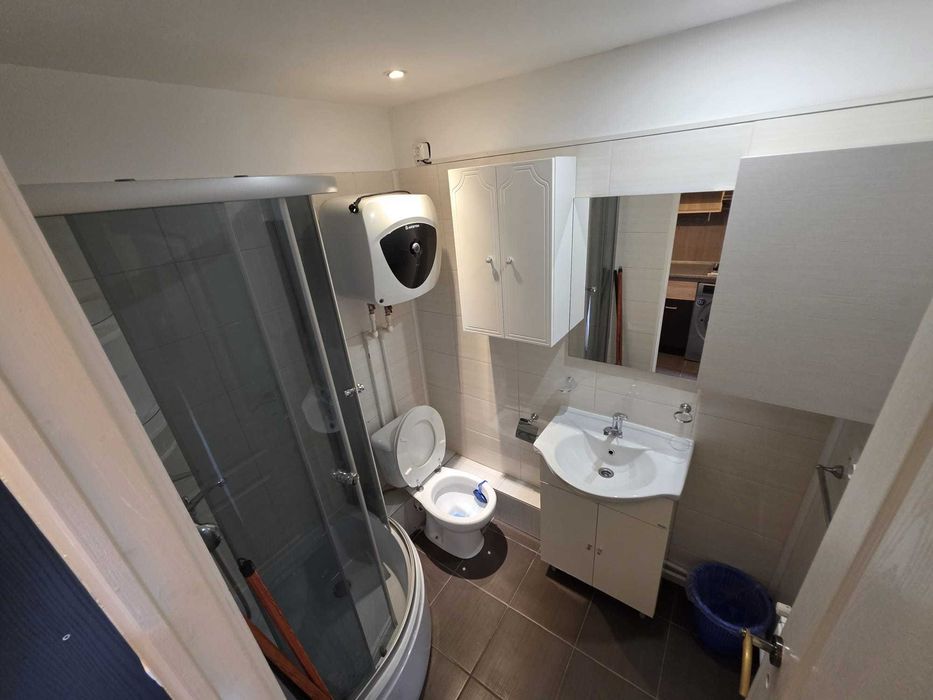 Proprietar, închiriez garsonieră decomandată, 21 mp, Zona Teleajen