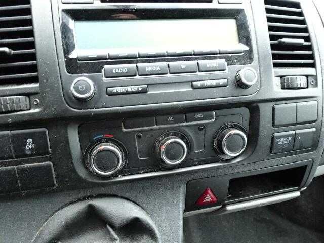 Închiriere  duba VW Transporter fara sofer pret 350lei/zi