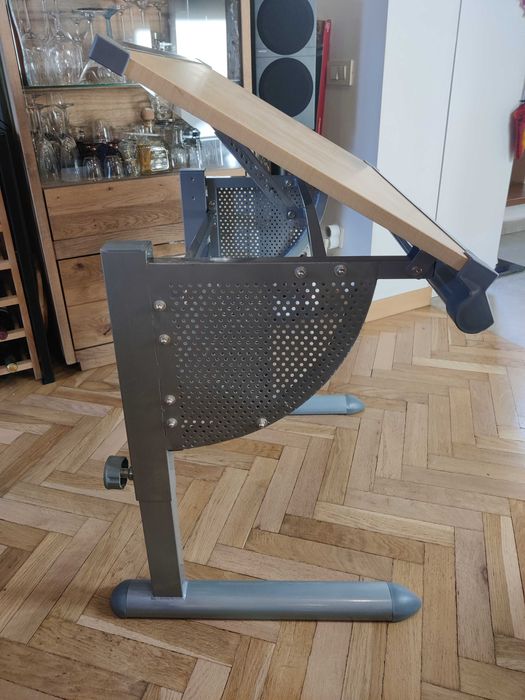 Birou reglabil pentru elevi