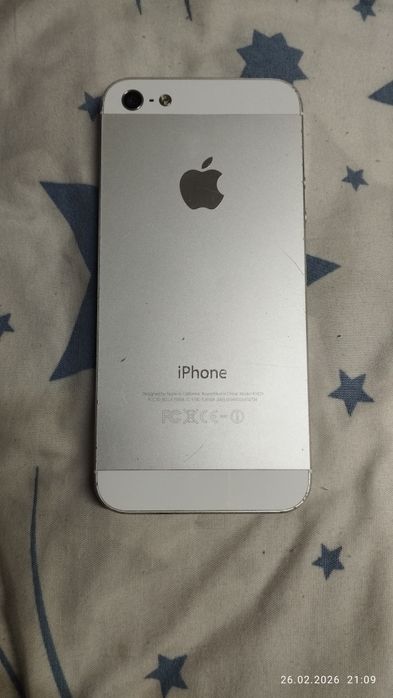 Айфон 5 в хорошем состоянии