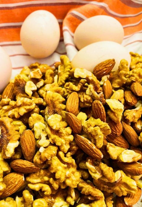 Срочно Пирожное "Элегия": Ореховый хруст в облаке нежности