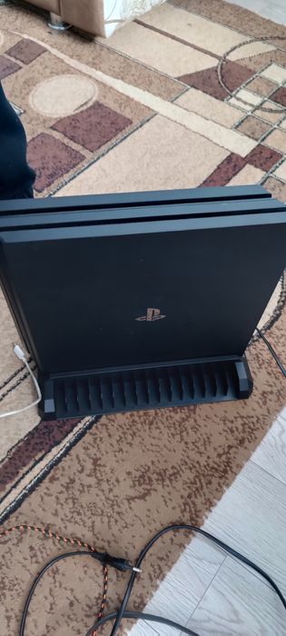 PS4 PRO 1 терабайт СРОЧНО