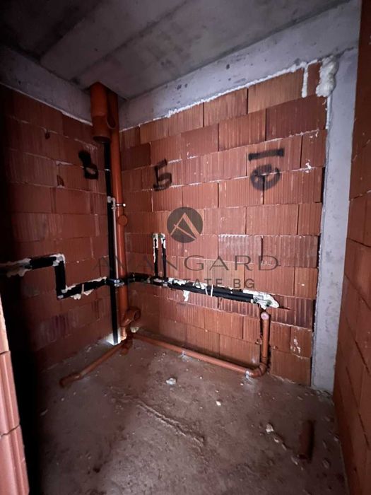 Продава се Двустаен апартамент в Пловдив, Остромила - 58 кв.м за 1379 €/кв.м - Снимка #6