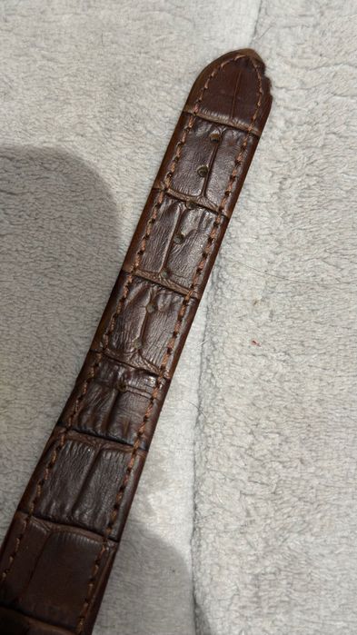 Дамски часовник Hermès с ненадраскваемо стъкло