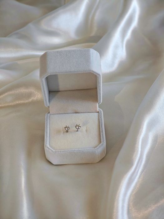 Labret cercei 0.3ct x 2 piatra Moissanite tip diamant Argint 925