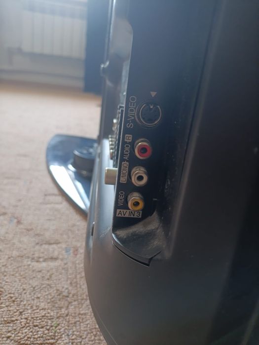 Телевизор LG 42 диагональ