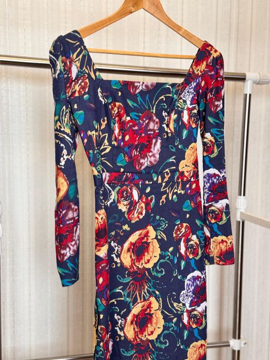 Платье-футляр из денима