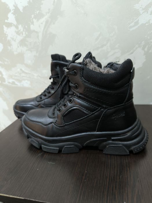 Детиски Сапок размери 33.34 янги келган размери тугри келмади