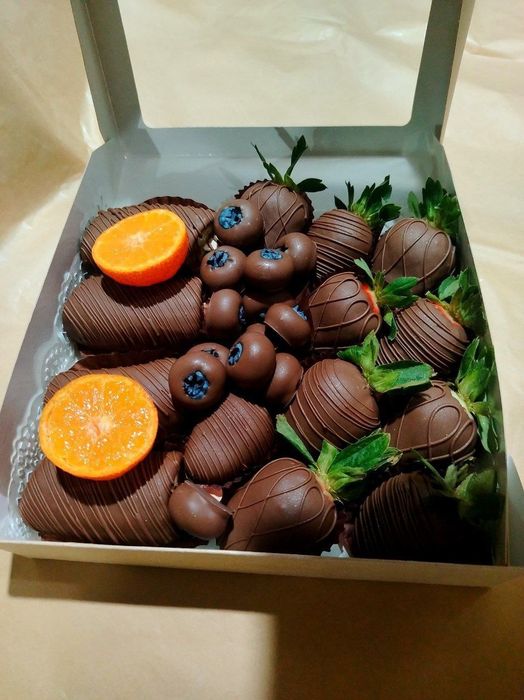 Qulupnaylar eng arzon narxlarda chocoberry.uz jamoasidan