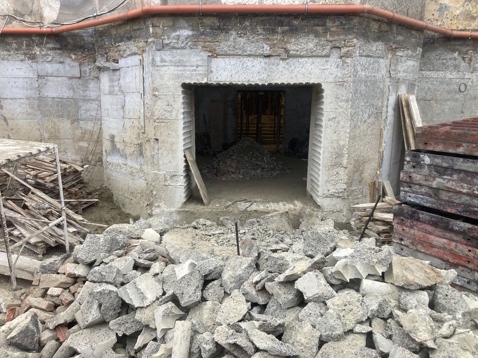 Gaura hota aerisire centrala AC carotare beton Suceava