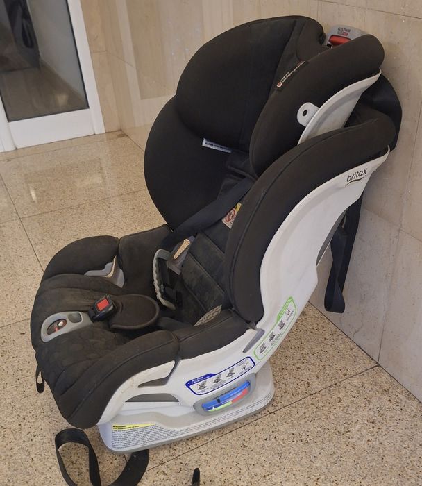 Scaun auto britax ISOFIX copi stare perfectă  200lei