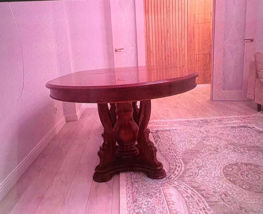 Продам кухонный стол
