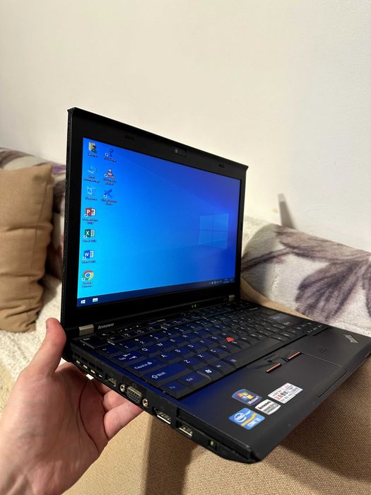 Lenovo Thinkpad X220 i3/120/4