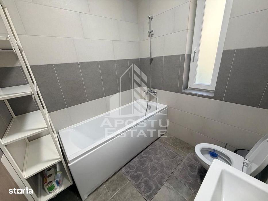Apartament cu 2 camere, de inchiriat, Giroc, Curte Proprie