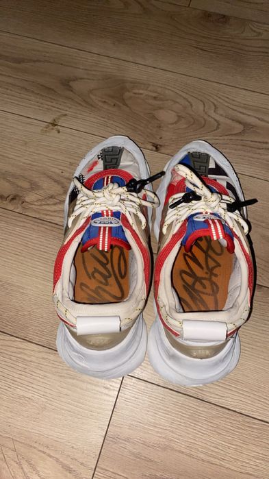 versace chain reaction