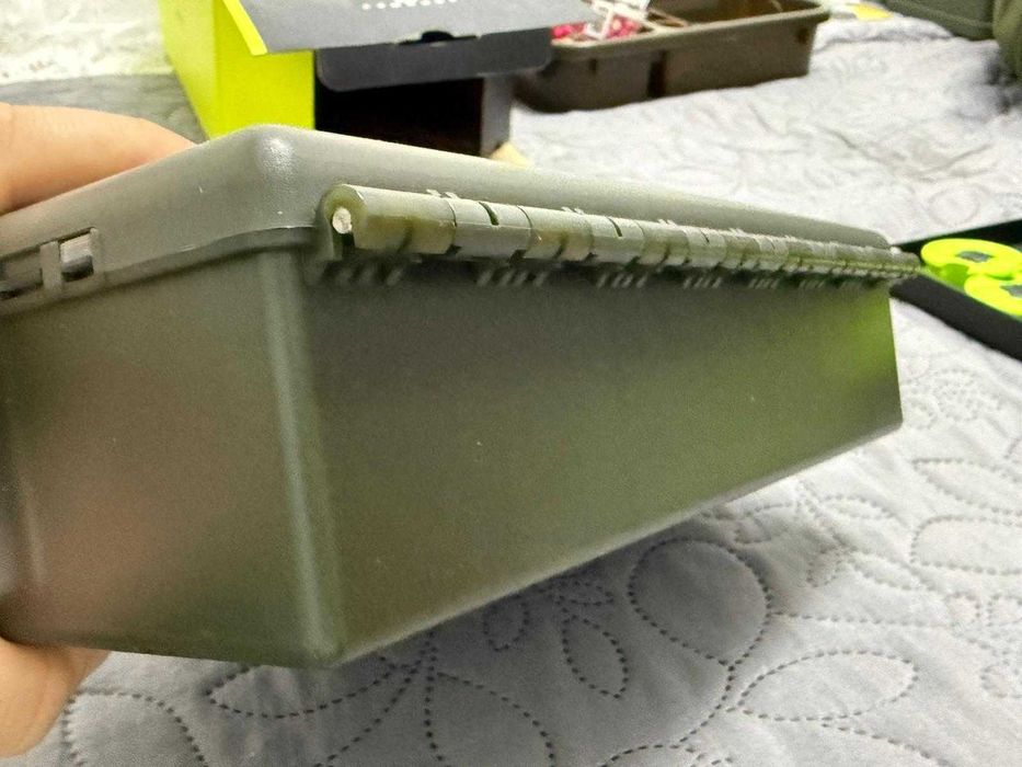 Cutie accesorii Fox Tackle Box, Medium