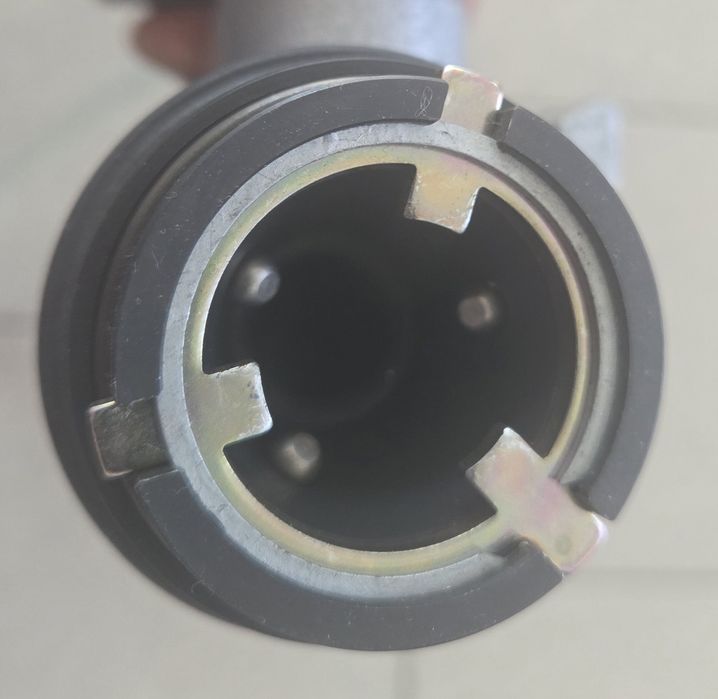 Mandrina Carota Bosch Avem si Masina Karotat Bormasina Carota  Bosch GDB 1600 DE  NOUA  PRODUS  PROFESIONAL. Vindem si 3 Carote Noi de 67, 82, 87