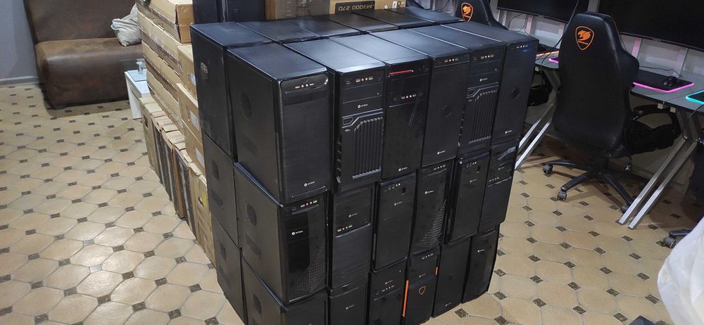 Продам Корпусы в отличном состоянии от ПК