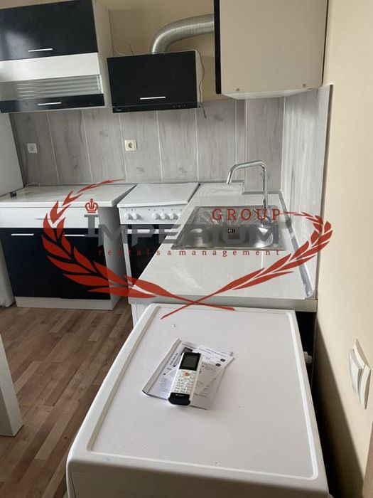 Дава се под наем Тристаен апартамент в Варна, Погреби - 85 кв.м за 433.5 € - Снимка #1