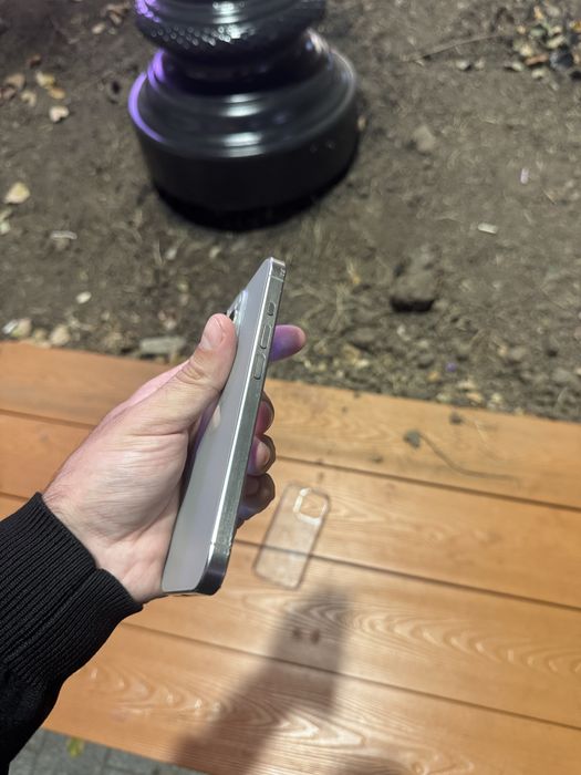 Продам Телефон Айфон 15 Pro 256Gb