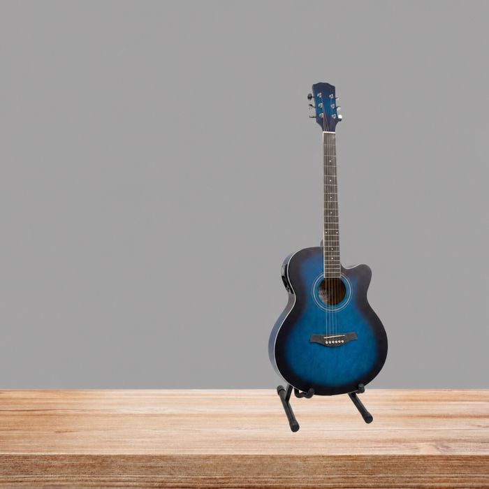 Gitara akustik holati yaxshi