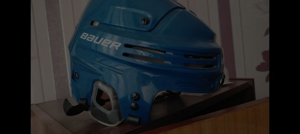 Каска хоккейная Bauer