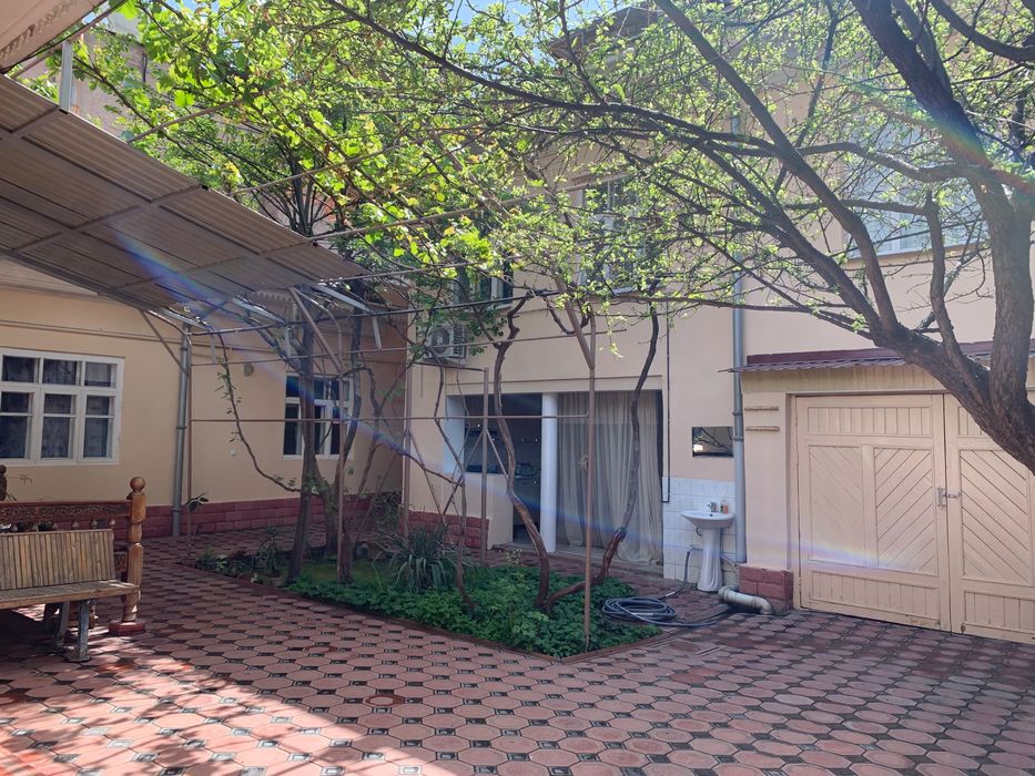 Продаётся дом 3 сотки (17м фасад) в центре города