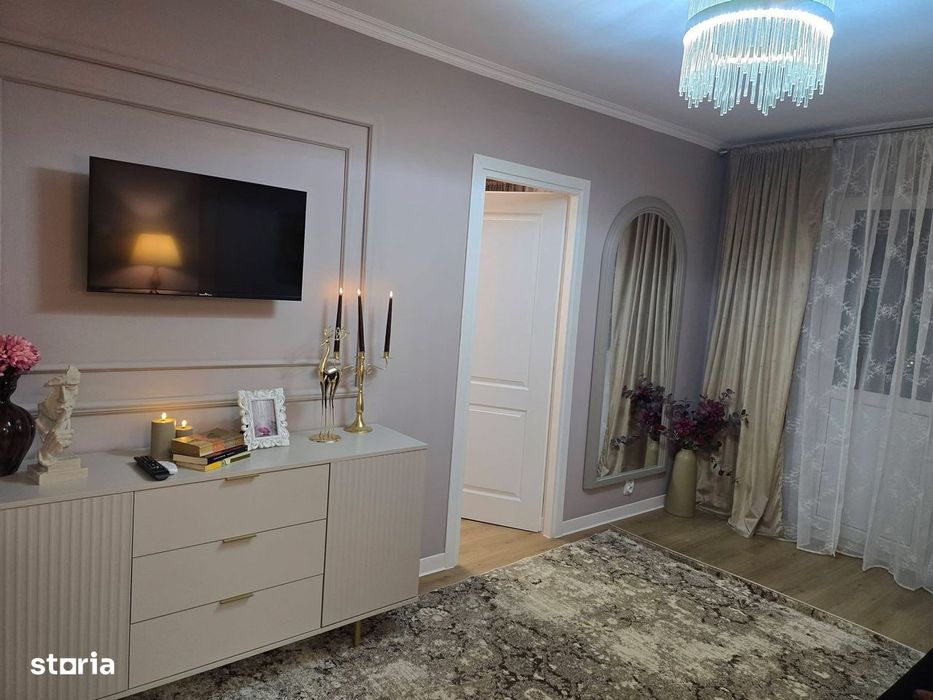De vanzare apartament 2 camere, balcon,etaj intermediar,renovat,53500e