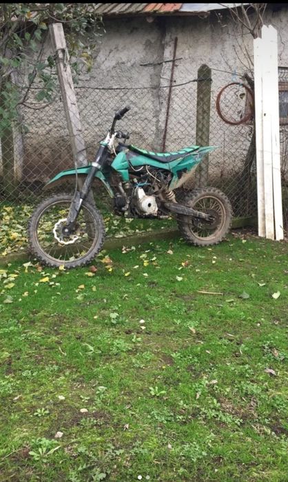 Cross 125cc 4t mai trebuie investit in el