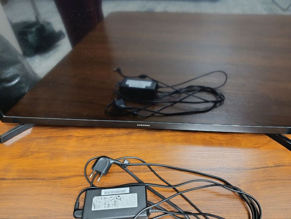 Samsung tv 32 sotiladi