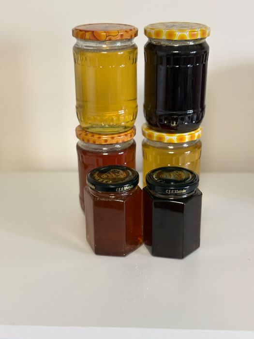 Vând produse apicole, miere