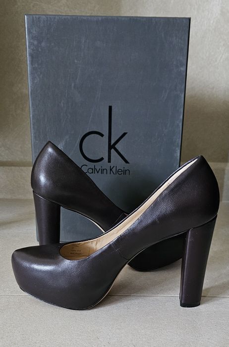 Обувки Calvin Klein номер 35