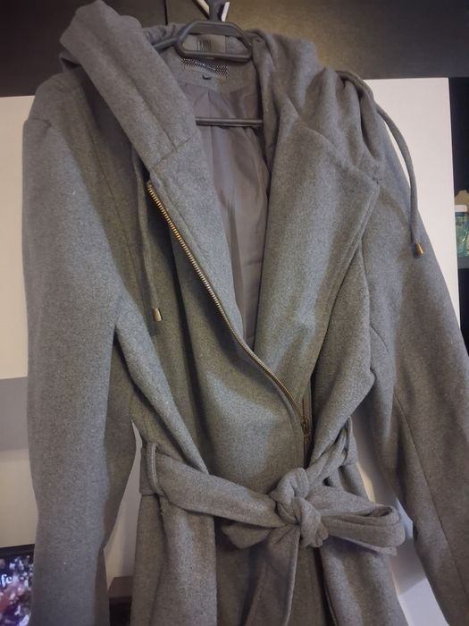 Palton gri cu cordon